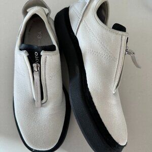 Y-3 Black and White Low Profile Sneakers Size US 6.5 / Womens US 7/5
